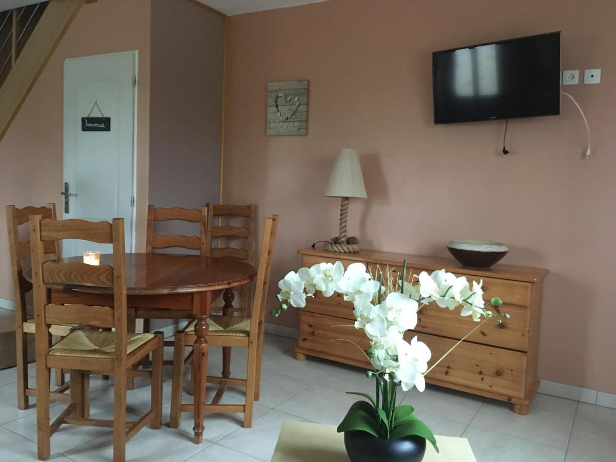 La Maisonnette Dintevilloise Dinteville エクステリア 写真